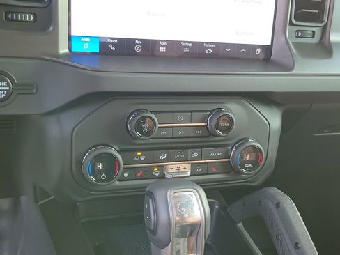 New 2025 Ford Bronco Badlands image 28