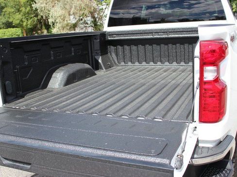 Used 2022 Chevrolet Silverado 2500 LT w/ Fleet Comfort Package AWD/4WD image 14