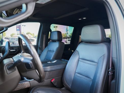 Used 2020 GMC Sierra 2500 Denali w/ Denali Ultimate Package image 13