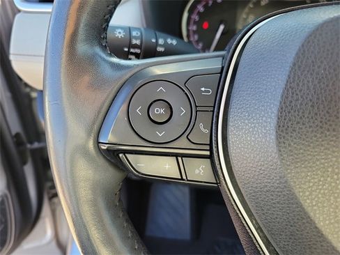 Used 2020 Toyota RAV4 Limited image 21