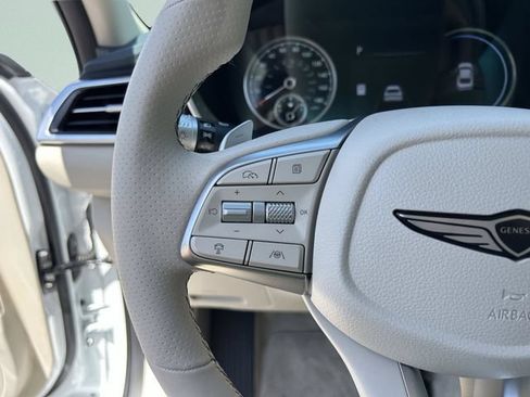 Used 2026 Genesis G70 2.5T Prestige RWD image 31