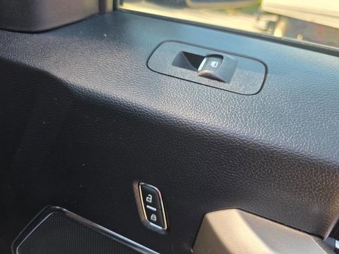 Used 2020 Ford F150 Lariat AWD/4WD image 36