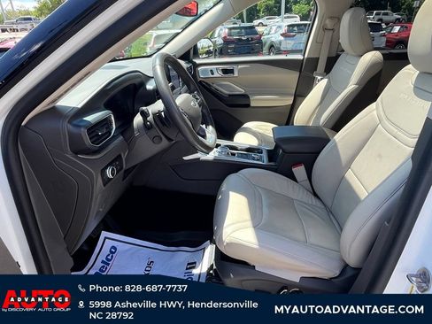 Used 2020 Ford Explorer Platinum w/ Premium Technology Package AWD/4WD image 26