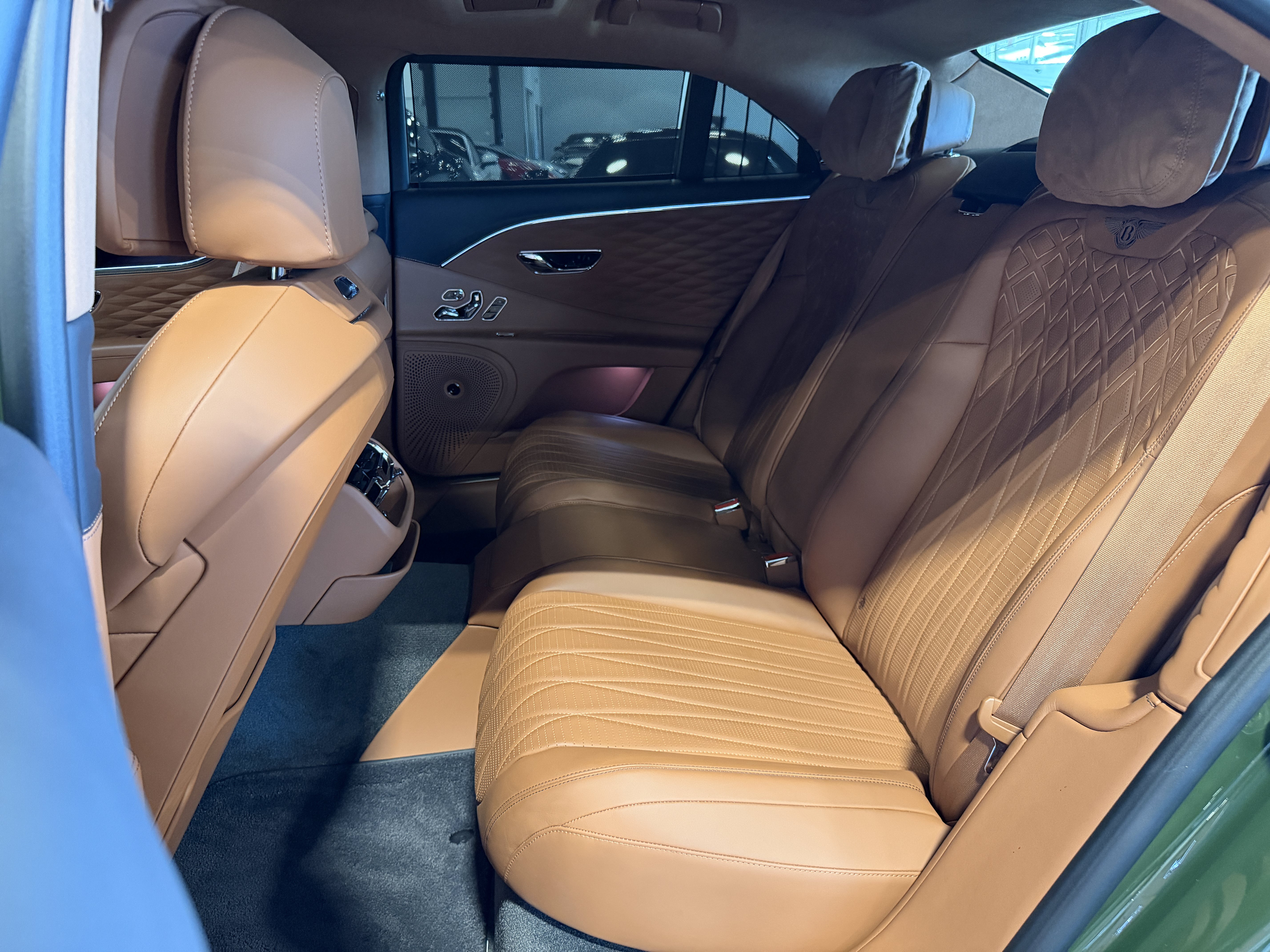 Used 2023 Bentley Flying Spur Azure AWD/4WD image 15