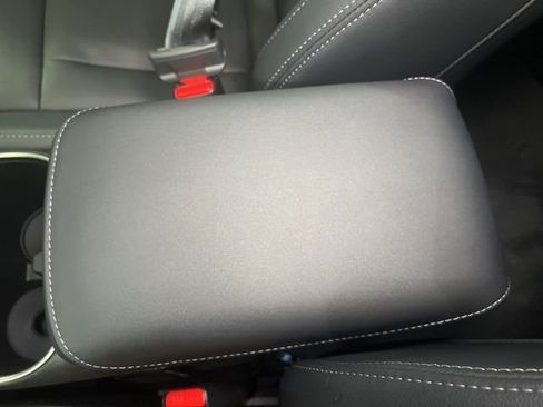 Used 2025 Subaru Outback Touring XT w/ Popular Package #2 image 26