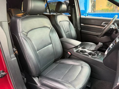 Used 2017 Ford Explorer Limited FWD image 14