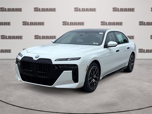 New 2025 BMW 760i xDrive image 1