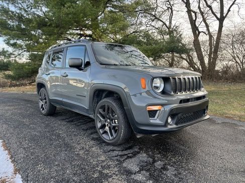Used 2021 Jeep Renegade Latitude image 1