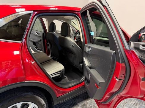 Used 2020 Ford Escape SE FWD image 26