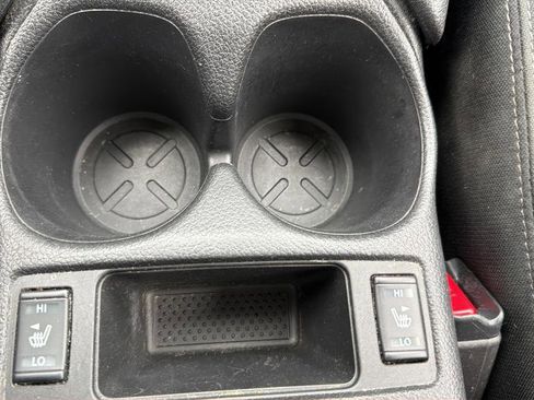 Used 2020 Nissan Rogue SV FWD image 21