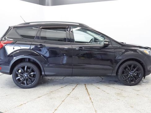Used 2019 Ford Escape Titanium AWD/4WD image 8