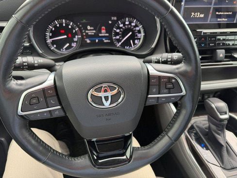 Used 2020 Toyota Highlander Platinum AWD/4WD image 10