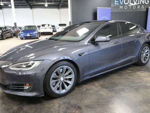 Used 2017 Tesla Model S 90D AWD/4WD image 5