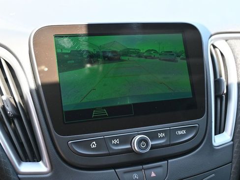 Used 2025 Chevrolet Malibu RS FWD image 12