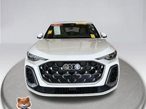Used 2025 Audi Q5 Premium Plus AWD/4WD image 2