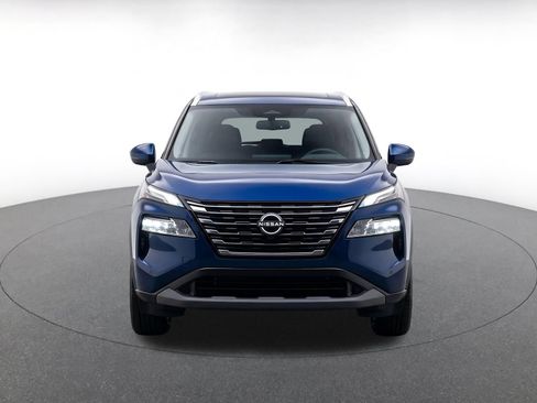 Used 2025 Nissan Rogue SV FWD image 2