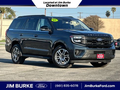 Certified 2025 Ford Expedition Active image 1
