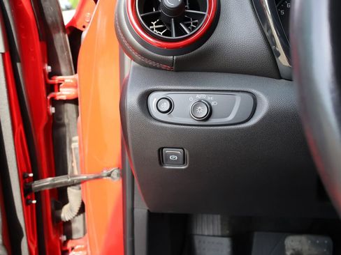 Used 2021 Chevrolet Blazer RS w/ Enhanced Convenience Package image 41