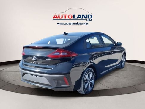 Used 2019 Hyundai Ioniq Plug-In Hybrid image 5