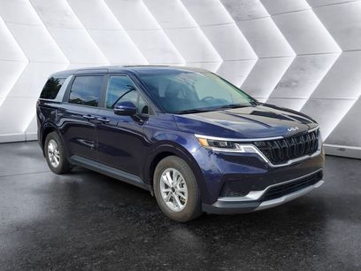 Used 2023 Kia Carnival LX