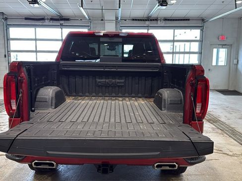 Used 2025 GMC Sierra 1500 AT4 w/ AT4 Premium Package image 17