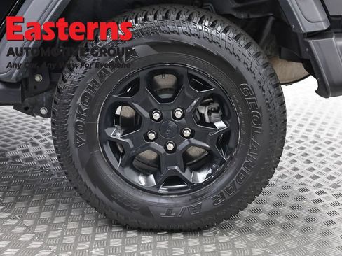 Used 2023 Jeep Wrangler Unlimited w/ Cold Weather Group AWD/4WD image 33