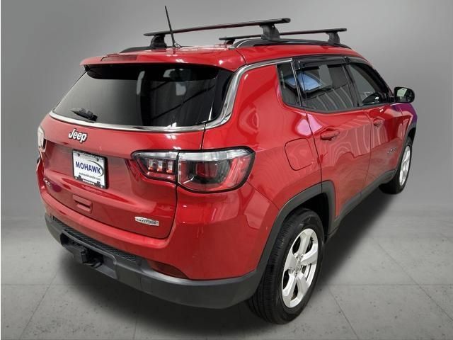 Used 2018 Jeep Compass Latitude AWD/4WD image 5