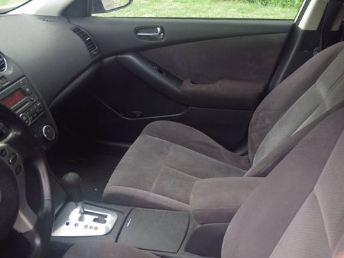 Used 2009 Nissan Altima 2.5 S w/ Emergency Aid Pkg FWD image 11