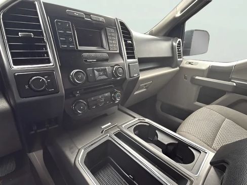 Used 2015 Ford F150 XLT w/ Equipment Group 301A Mid RWD image 11