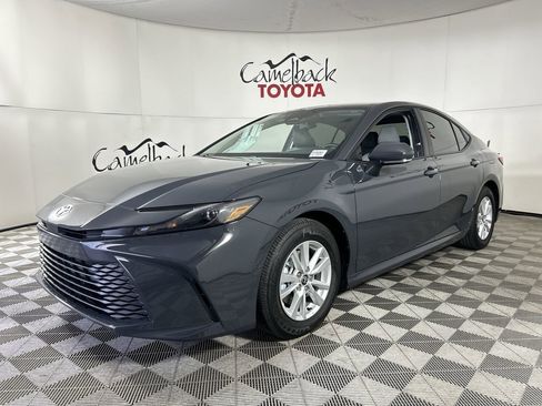 New 2026 Toyota Camry LE image 2