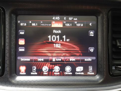 Used 2015 Dodge Challenger SXT Plus w/ Technology Group image 9