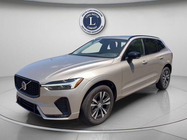 Certified 2025 Volvo XC60 B5 Core AWD/4WD image 1