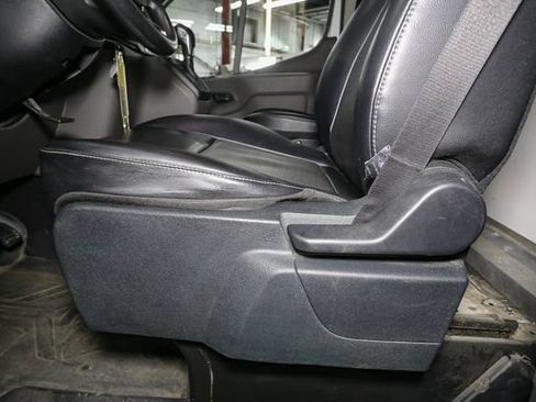 Used 2023 Ford Transit 350 DRW RWD image 31