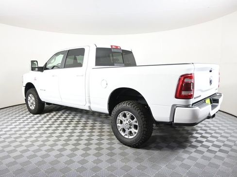 Used 2024 RAM 2500 Laramie AWD/4WD image 4