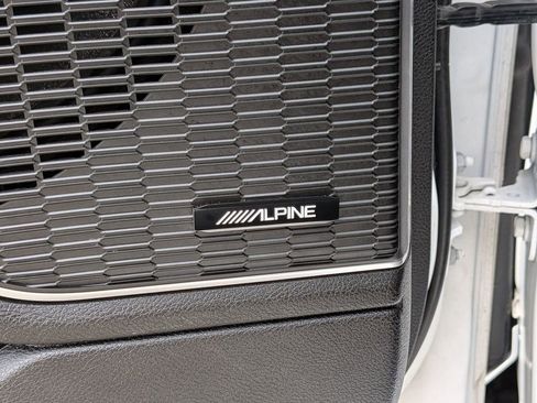 Used 2023 Jeep Grand Cherokee 4WD 4xe image 13