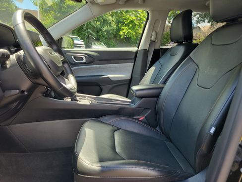 Used 2022 Jeep Compass Latitude AWD/4WD image 18