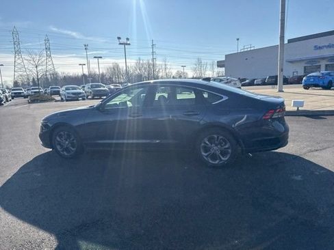 Certified 2024 Honda Accord EX image 12