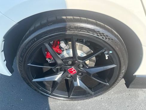 Used 2025 Honda Civic Type R image 17