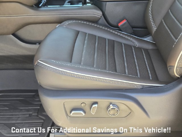New 2027 GMC Yukon Denali Ultimate w/ LPO, Floor Liner Package AWD/4WD image 18