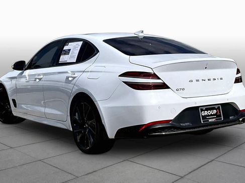 Used 2023 Genesis G70 2.0T w/ Sport Prestige Package RWD image 11