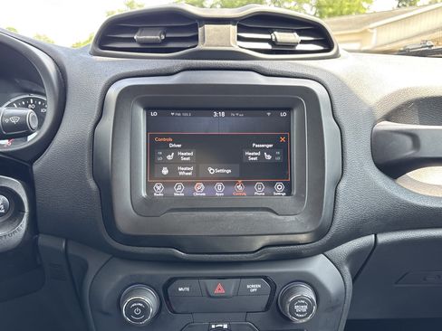 Used 2020 Jeep Renegade Altitude AWD/4WD image 20