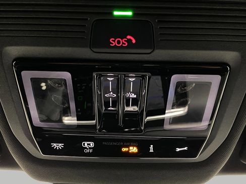 New 2026 Volkswagen Atlas Cross Sport SEL Premium R-Line image 30