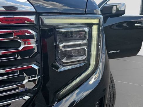 Used 2022 GMC Sierra 1500 Denali w/ Denali Reserve Package AWD/4WD image 28