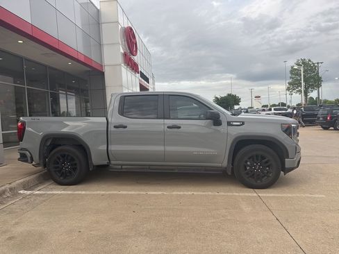 Used 2025 GMC Sierra 1500 Pro w/ Graphite Edition image 3