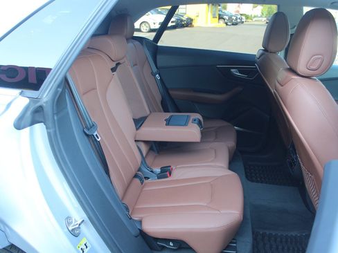 Used 2022 Audi Q8 Premium Plus image 16