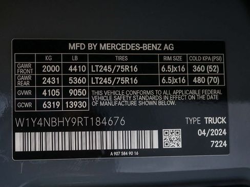 Used 2024 Mercedes-Benz Sprinter 2500 image 26