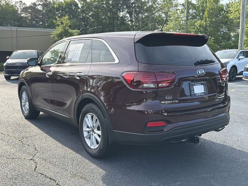Used 2019 Kia Sorento FWD V6 image 6