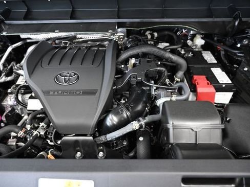 New 2026 Toyota Highlander Platinum AWD/4WD image 38