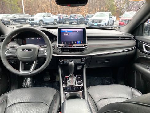 Used 2025 Jeep Compass Trailhawk w/ Trailhawk Elite Group image 20