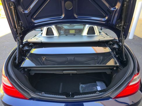 Used 2015 Mercedes-Benz SLK 250 image 29